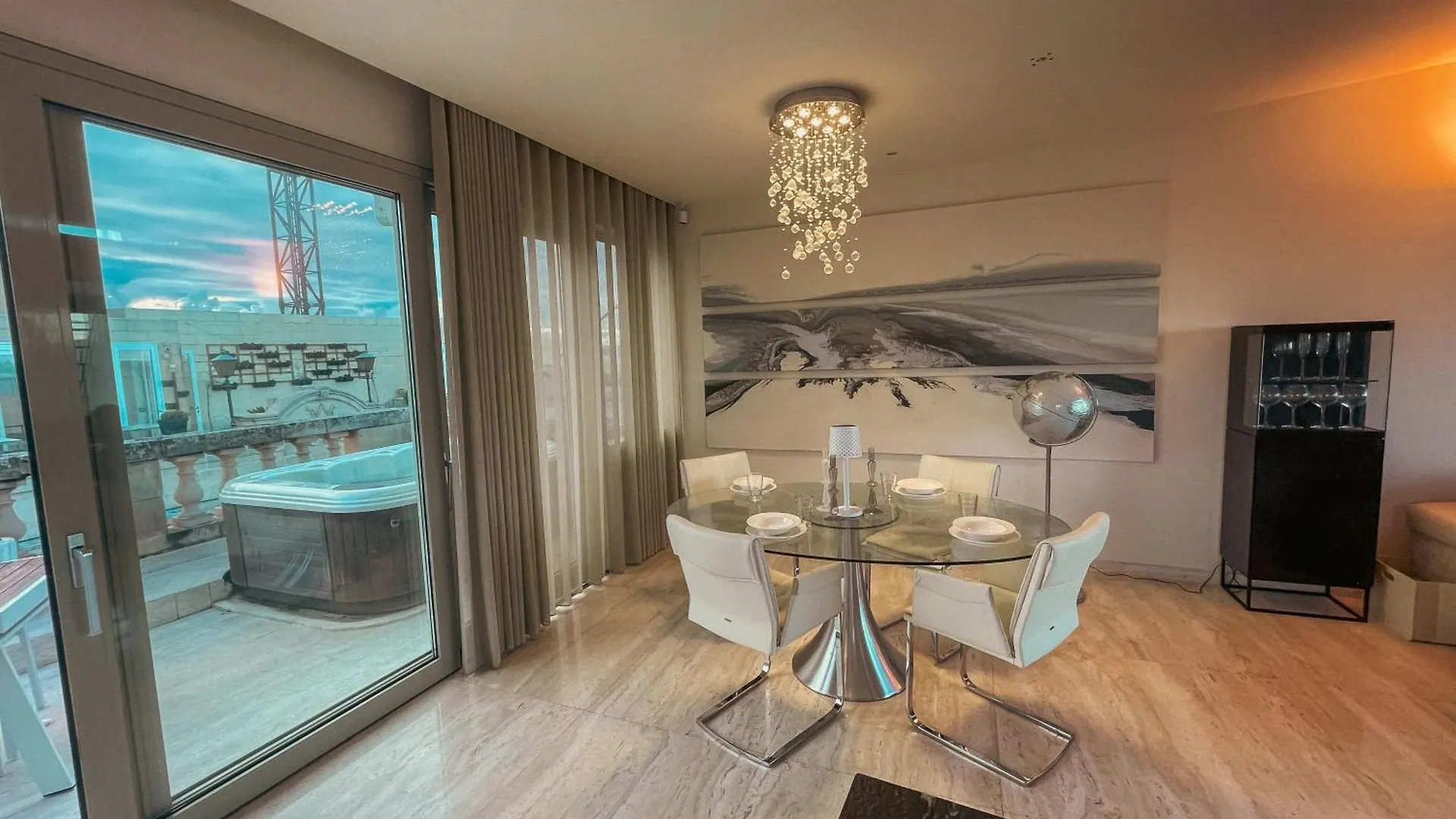 Penthouse With Jacuzzi & Panoramic Views - Heart Of Valletta 0*,  Malta