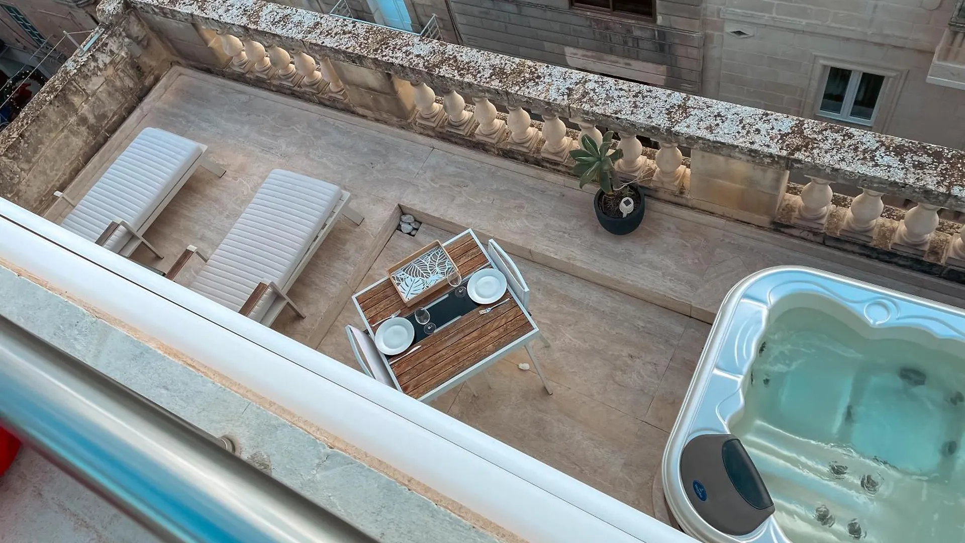Penthouse With Jacuzzi & Panoramic Views - Heart Of Valletta