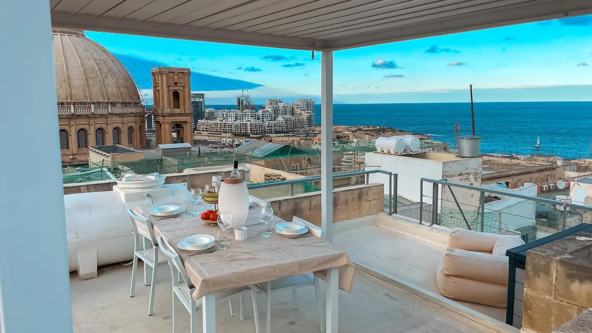 Apartment Penthouse With Jacuzzi & Panoramic Views - Heart Of Valletta