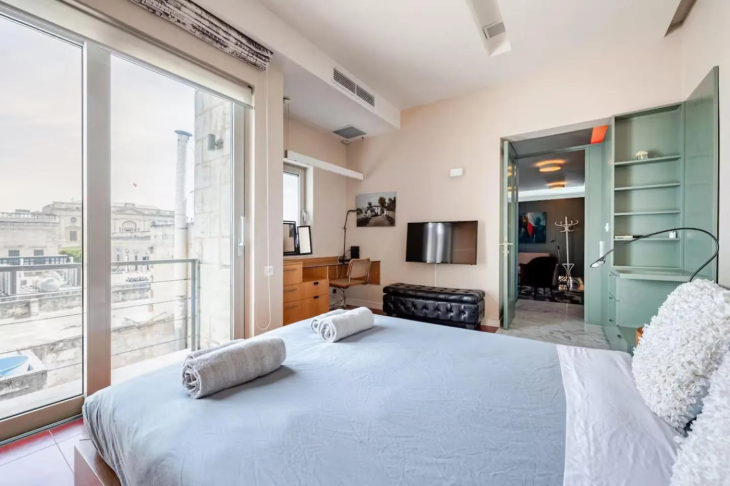Penthouse With Jacuzzi & Panoramic Views - Heart Of Valletta 0*,  Malta