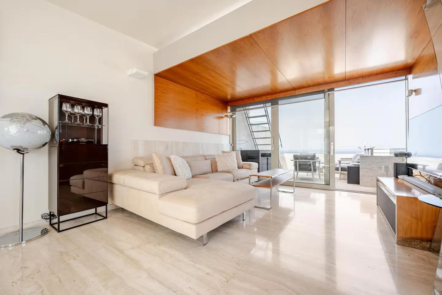 Apartment Penthouse With Jacuzzi & Panoramic Views - Heart Of Valletta Malta