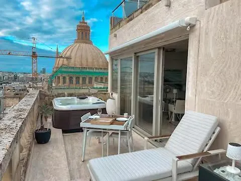 Apartment Penthouse With Jacuzzi & Panoramic Views - Heart Of Valletta